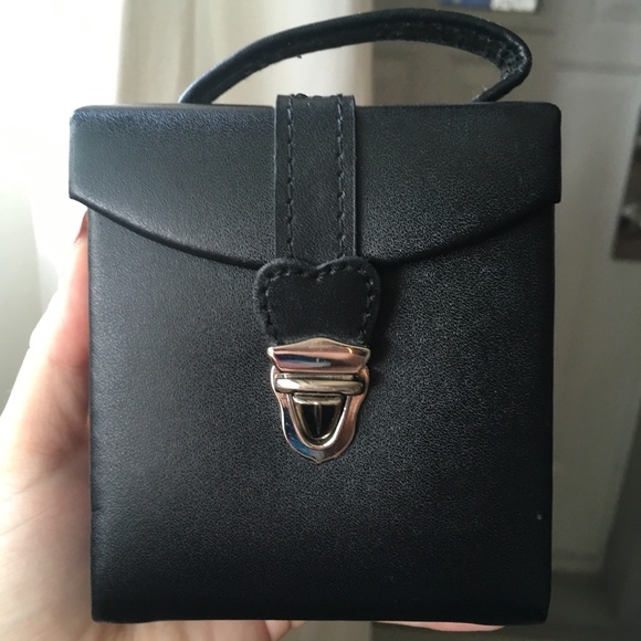 Danier Leather Handbags - Danier Leather Jewelry Travel Case